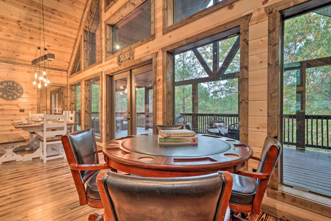 Broken Bow Cabin Deck With Hot Tub And Pool Table! Eksteriør bilde