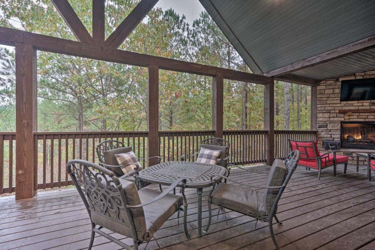 Broken Bow Cabin Deck With Hot Tub And Pool Table! Eksteriør bilde