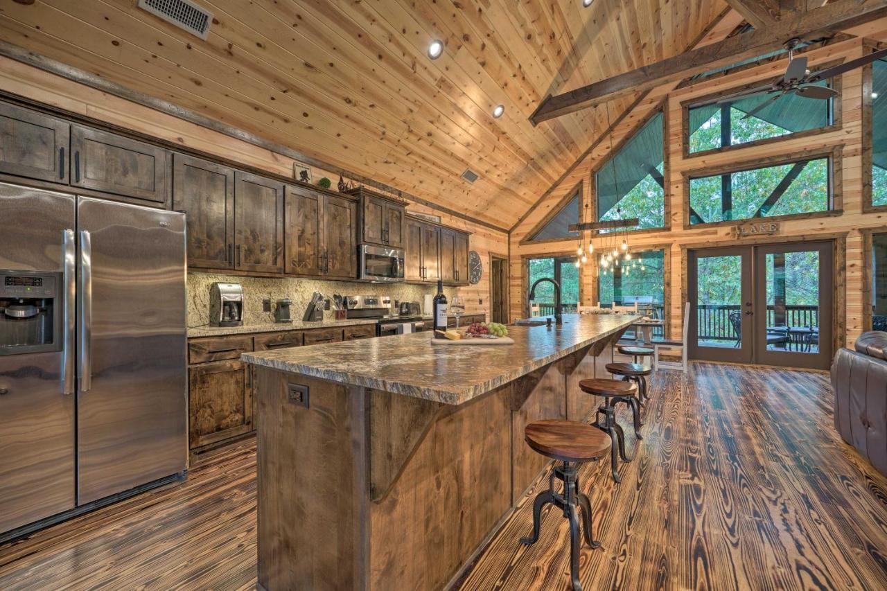 Broken Bow Cabin Deck With Hot Tub And Pool Table! Eksteriør bilde