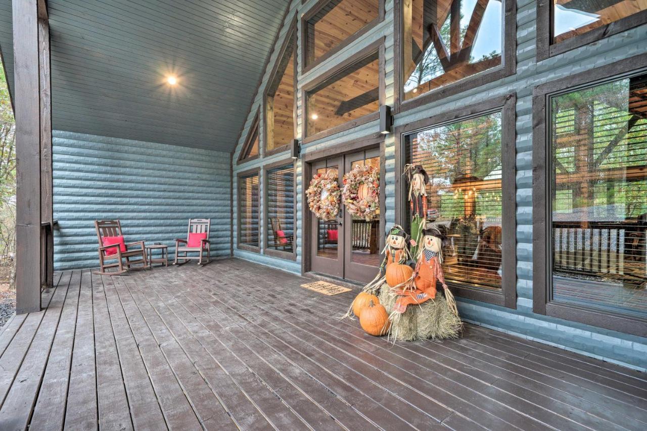 Broken Bow Cabin Deck With Hot Tub And Pool Table! Eksteriør bilde